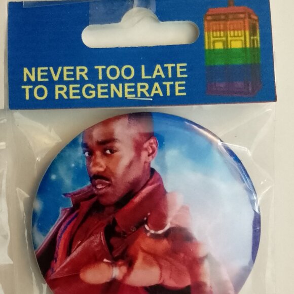 8 BIG BUTTONS! The 15th DOCTOR WHO, 2 1/4" / 58mm BUTTONS, Ncuti Gatwa - Picture 1 of 10